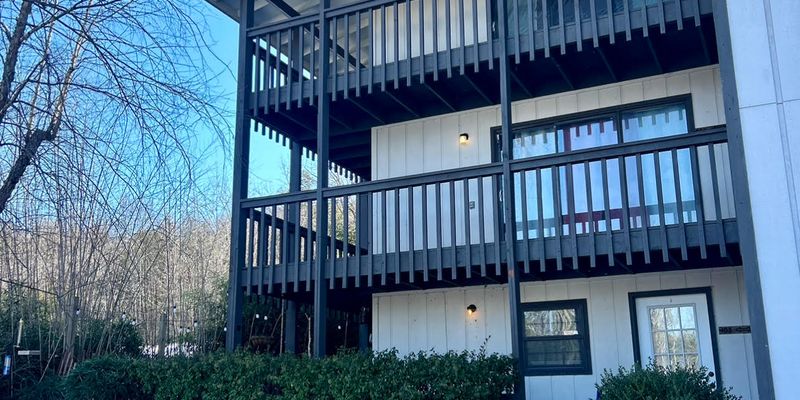 Holiday Island Apartment: 86 Hillside Dr