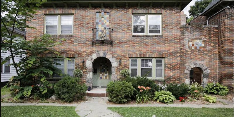 Battle Creek Apartment: 14-20 Beckman Ave