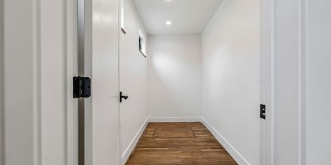 43-web-or-mls-669 E. 8th ave -43.jpg