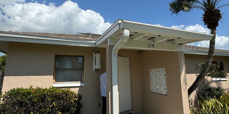 Bonita Springs House: 27671 Arroyal Rd #114