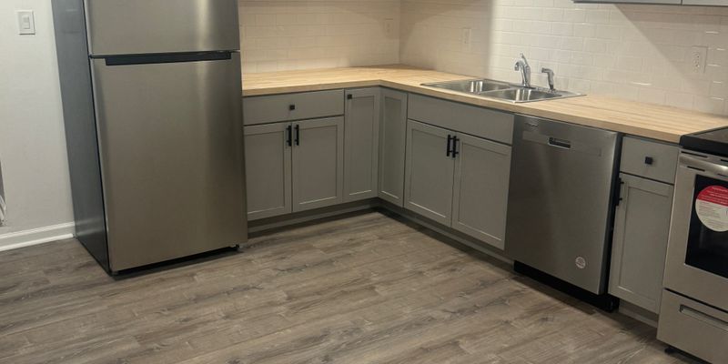 Levittown Apartment: 5915 Bristol Emilie Rd