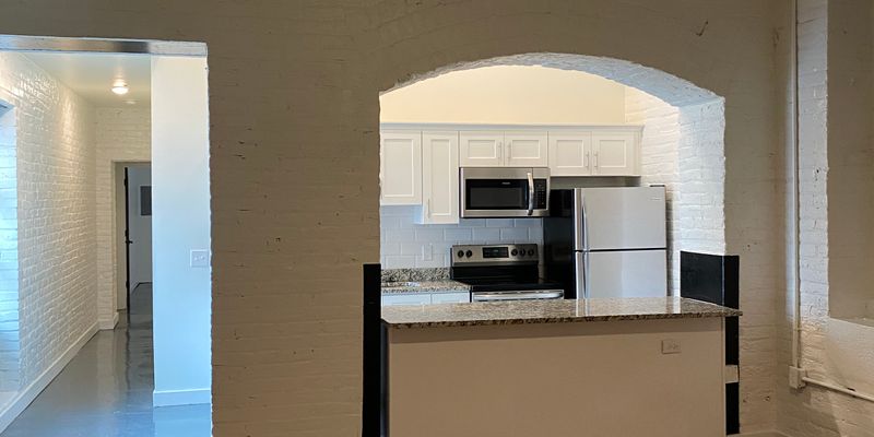 South Boston Apartment: 700 Watkins Avenue