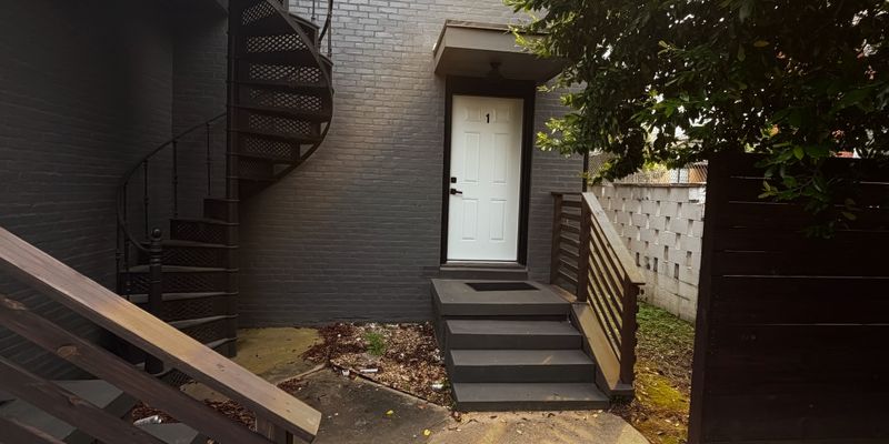 Columbus Apartment: 410 5th St S