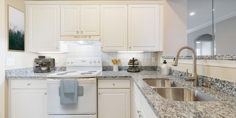 Houston Apartment: 10900 Ranchstone Dr