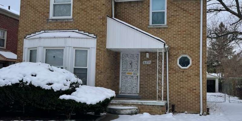 Detroit House: 18294 Marlowe St