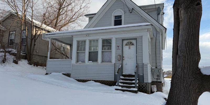 Syracuse Apartment: 202 Union Pl