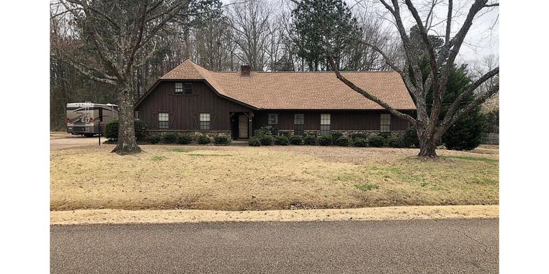 Oxford House: 84 Larhonda Dr
