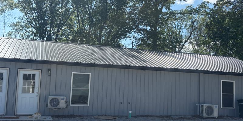 Linton Apartment: 998 Marshall Ave