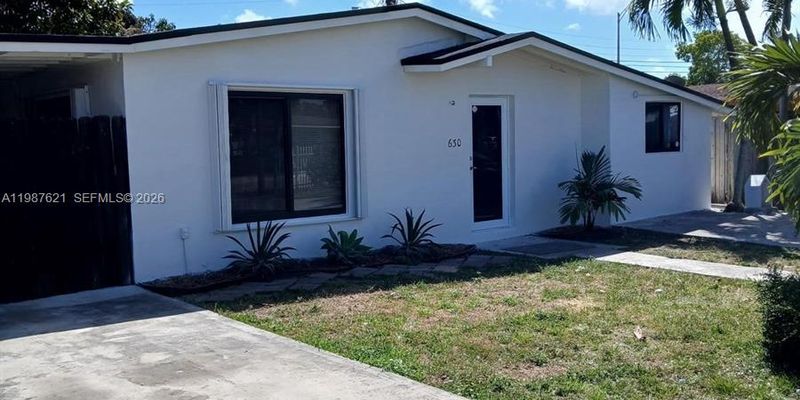 Hialeah House: 630 SE 3rd Pl