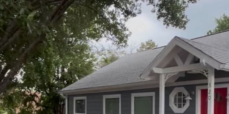 Stephenville House: 320 S Columbia St