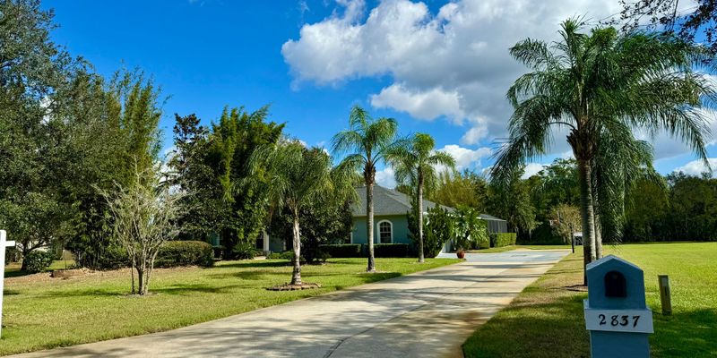 Lutz House: 2837 Sherry Brook Ln