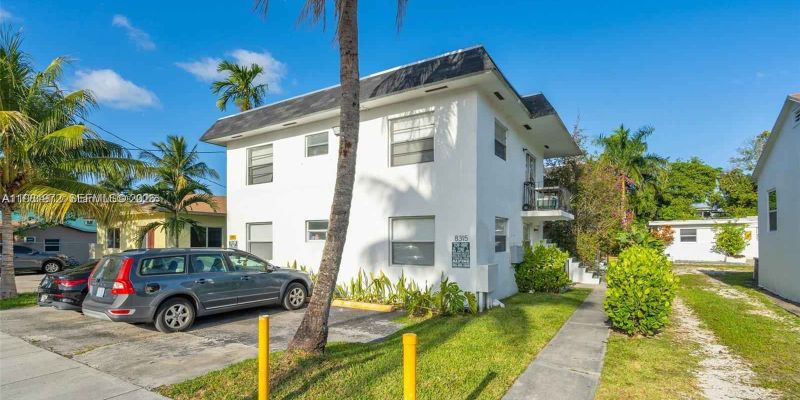 Miami House: 8315 NE Miami Ct