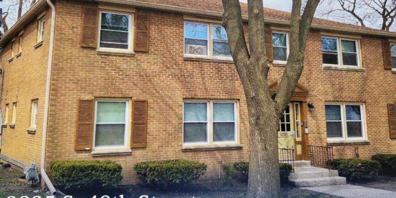 Milwaukee Apartment: 3235 S 48th St