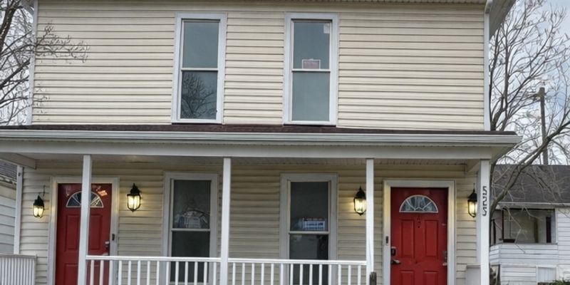 Huntington Apartment: 525 Baltimore St