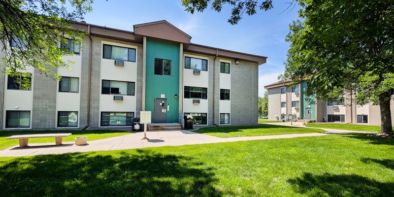 Wahpeton Apartment: 1621 7th St N