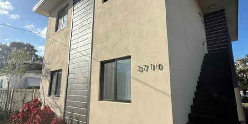 Miami House: 3710 NW 13th Pl