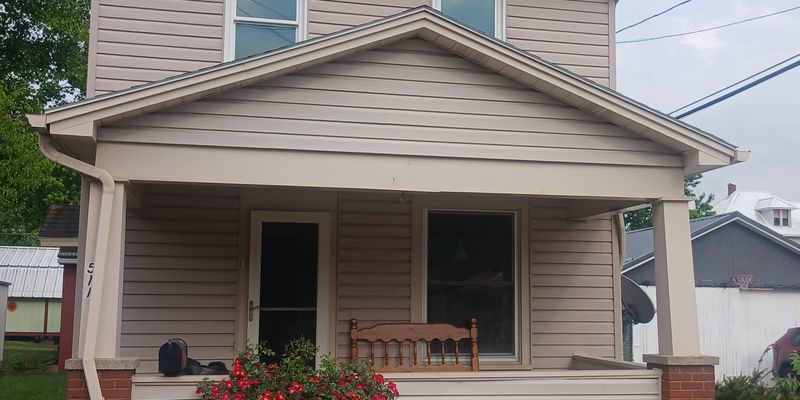 Roaring Spring House: 511 Girard Street