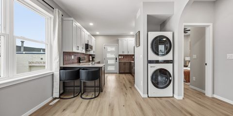 918_7th_St_SE (37 of 62).jpg