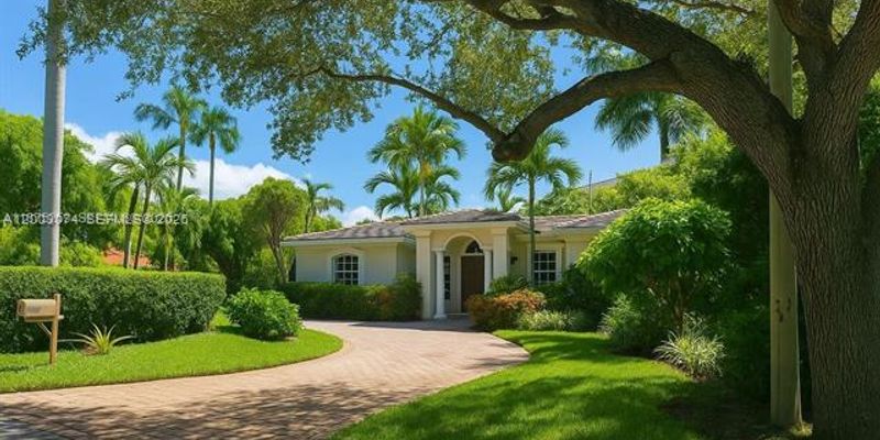 Key Biscayne House: 401 Warren Ln
