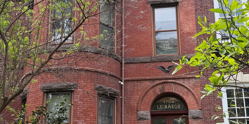 Washington Apartment: 1702 16th St NW