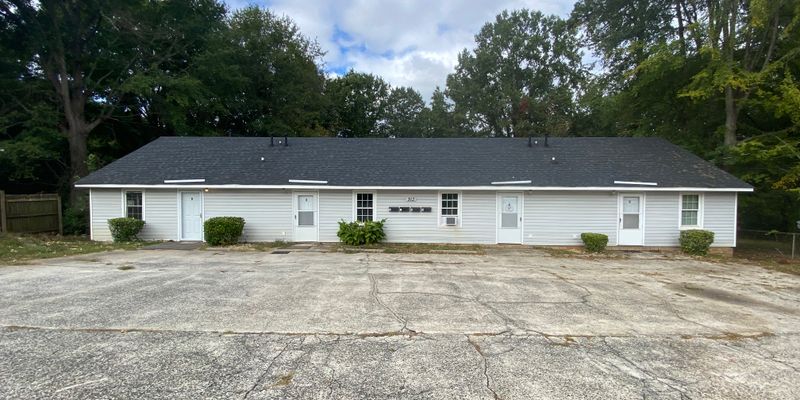 Gastonia Apartment: 913 N Weldon St