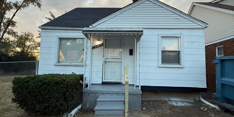 Detroit House: 14891 Hartwell St