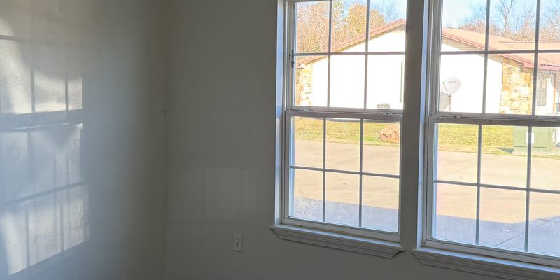 Roland Multiplex: 300-6 Russell Street