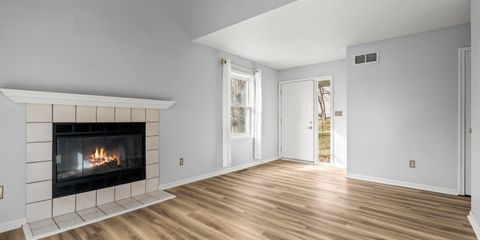 03-109 937 23rd Ave.jpg