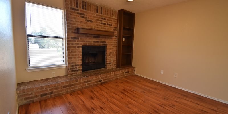 Round Rock Apartment: 1800-1806 Rawhide loop