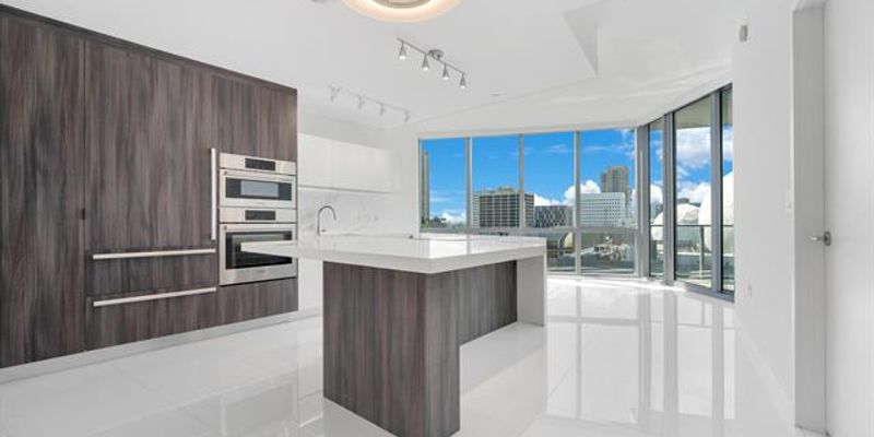Miami Condo: 851 NE 1st Ave