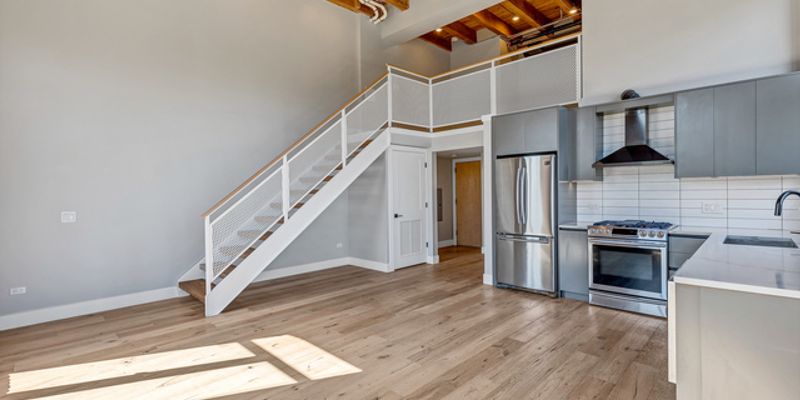 Chicago Apartment: 729 N Sangamon St