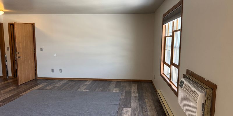 Wisconsin Dells Apartment: 930, 932, 934 Iowa Ave