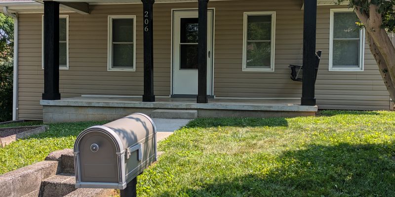 Knoxville House: 206 Pitner Place