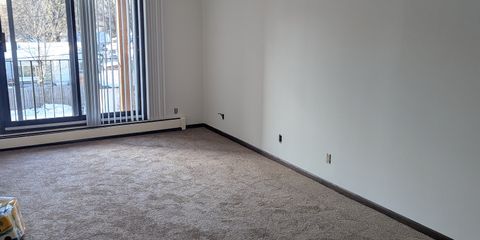 5430 1br Living Room (2).jpg