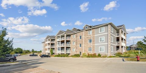 22-164_2869 Spring Rose Cir Unit 301.jpg