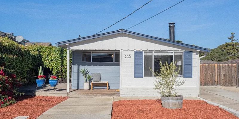 Monterey House: 345 Sequoia Ave