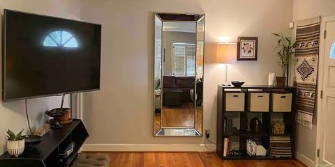 johns livingroom.jpg