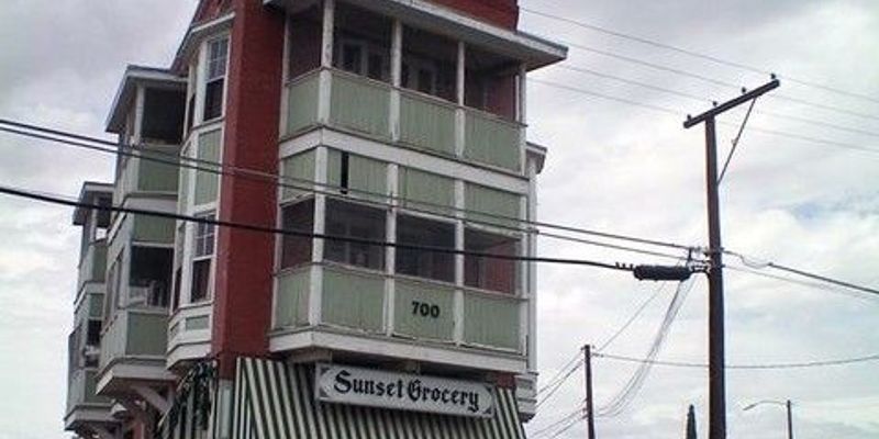 El Paso House: 700 Mundy Drive