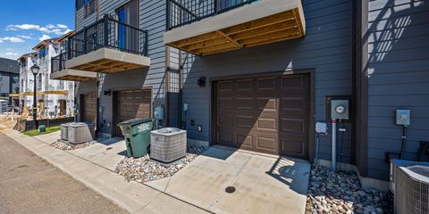 32-2833 Statesville Ave-32.jpg