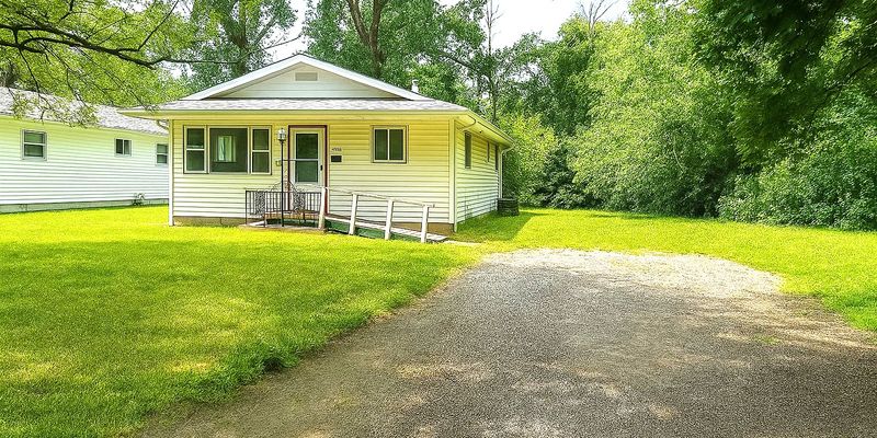 Indianapolis House: 2194 N Riley Ave