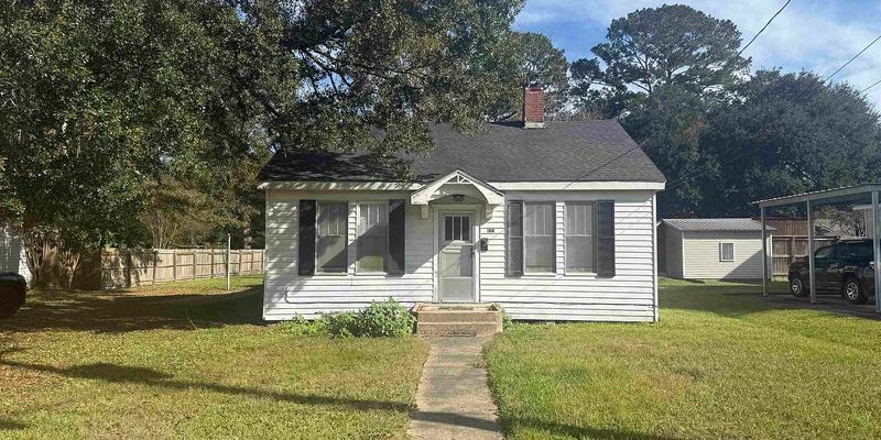 New Roads House: 108 St Jude St