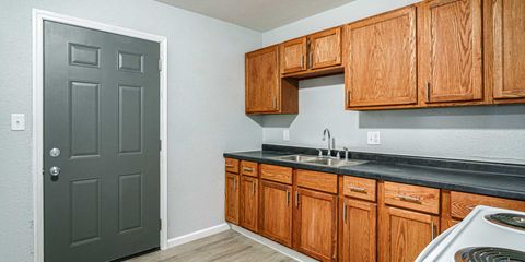 201 E Calvert 1 00004-WEB.jpg