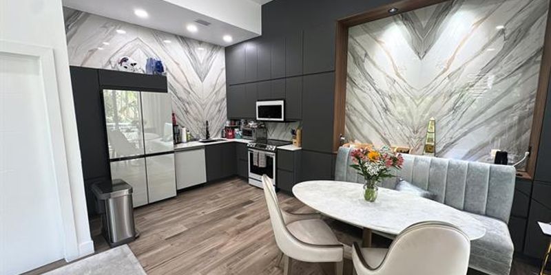 Miami Beach Townhome: 361 Jefferson Ave