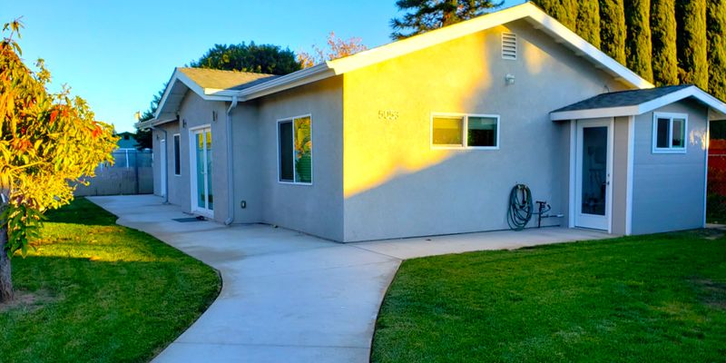 San Diego House: 5053 63rd St