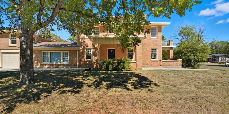Abilene House: 1350 Amarillo Street