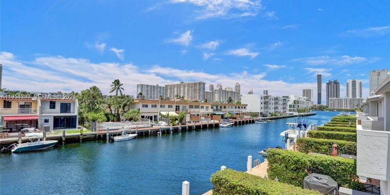 North Miami Beach Townhome: 3807 NE 166th St