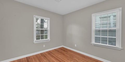 2600 bed.jpg