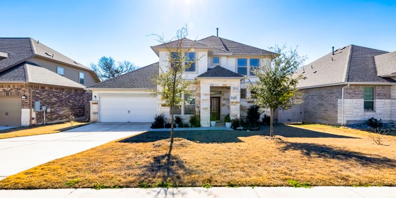 Dripping Springs House: 133 Goshen Dr