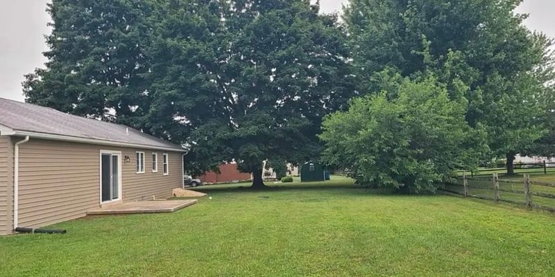 Oxford House: PA-896