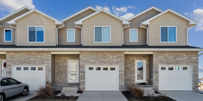 North Liberty House: 1275 Exchange St